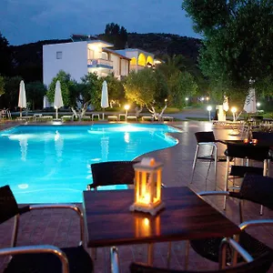 Appartement Haus Risos Next Generation, Toroni